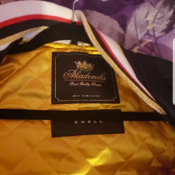 Jacket - Picture 3 of 3